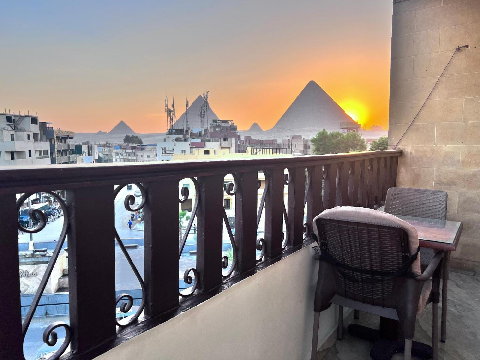 El Aida Pyramids View Hotel Kafret el-Gabal Exterior photo