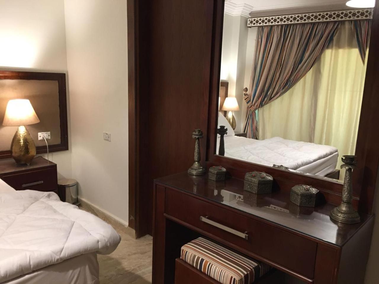El Aida Pyramids View Hotel Kafret el-Gabal Exterior photo