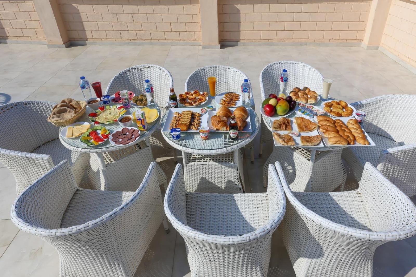 El Aida Pyramids View Hotel Kafret el-Gabal Exterior photo